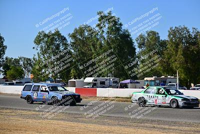 media/Sep-29-2024-24 Hours of Lemons (Sun) [[6a7c256ce3]]/StartFinish (245p-330p)/